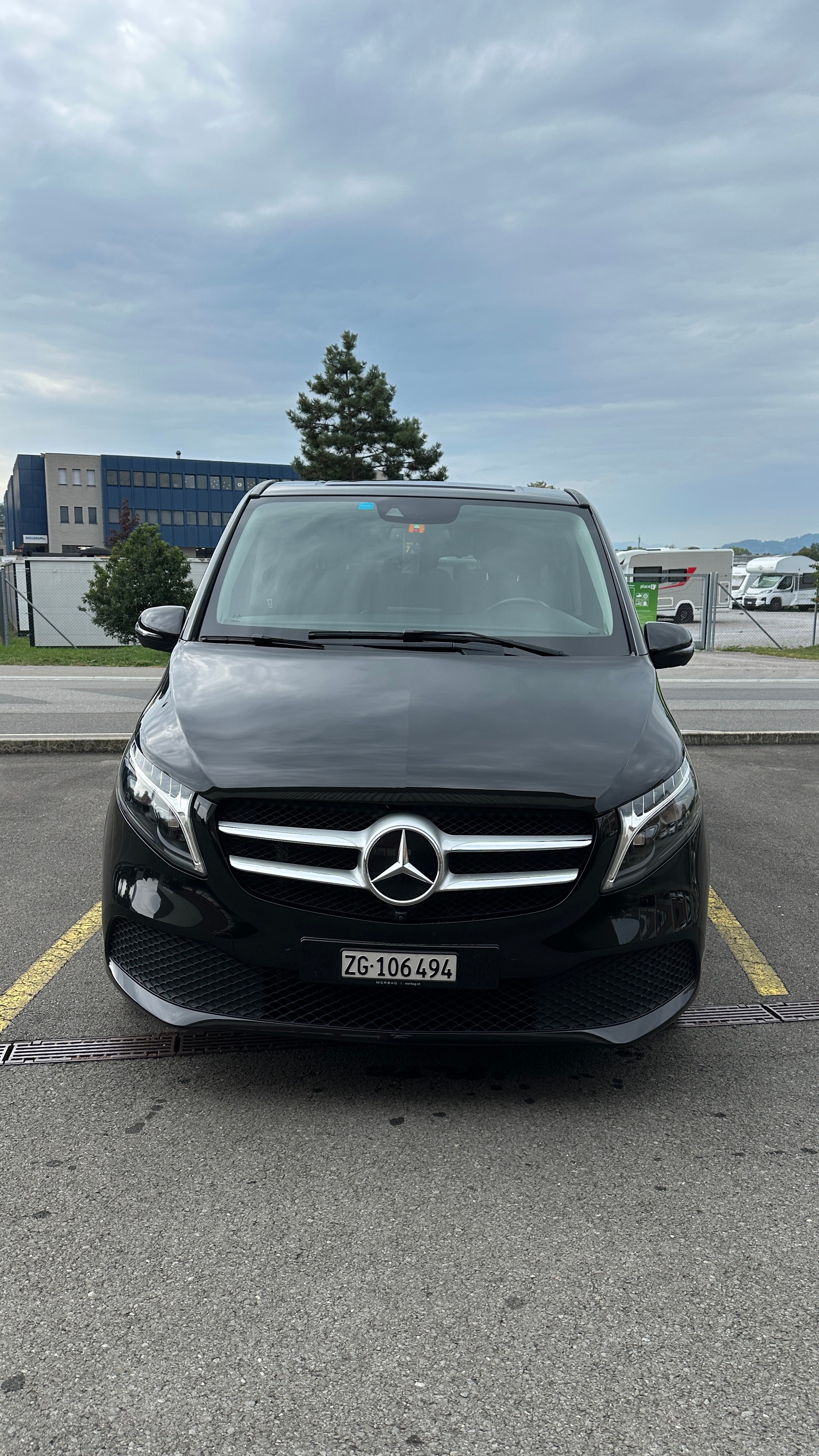 MERCEDES-BENZ V250 d 4MATIC Lang – 8 Plätze-image-6