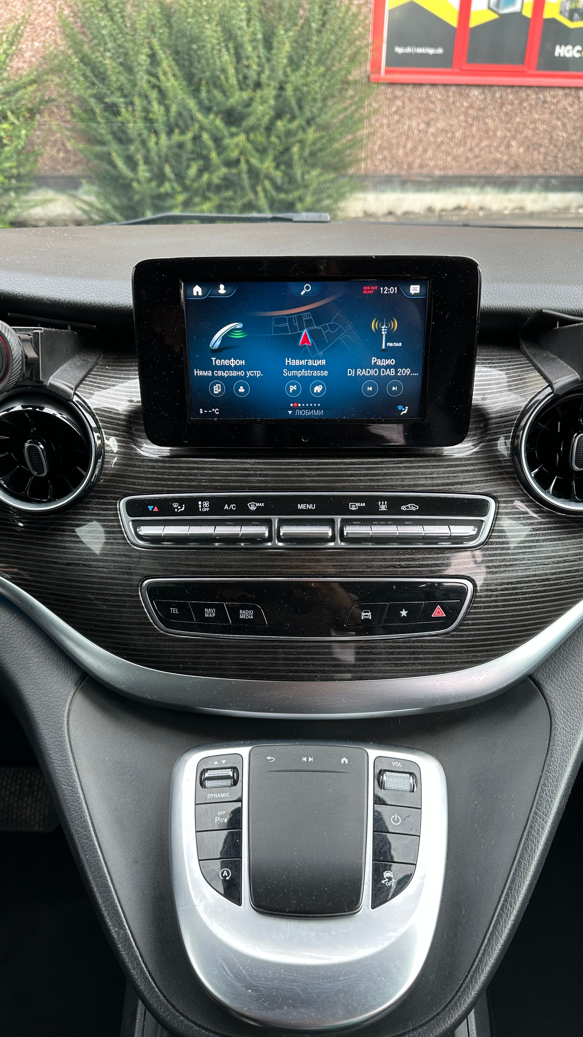MERCEDES-BENZ V250 d 4MATIC Lang – 8 Plätze-image-3