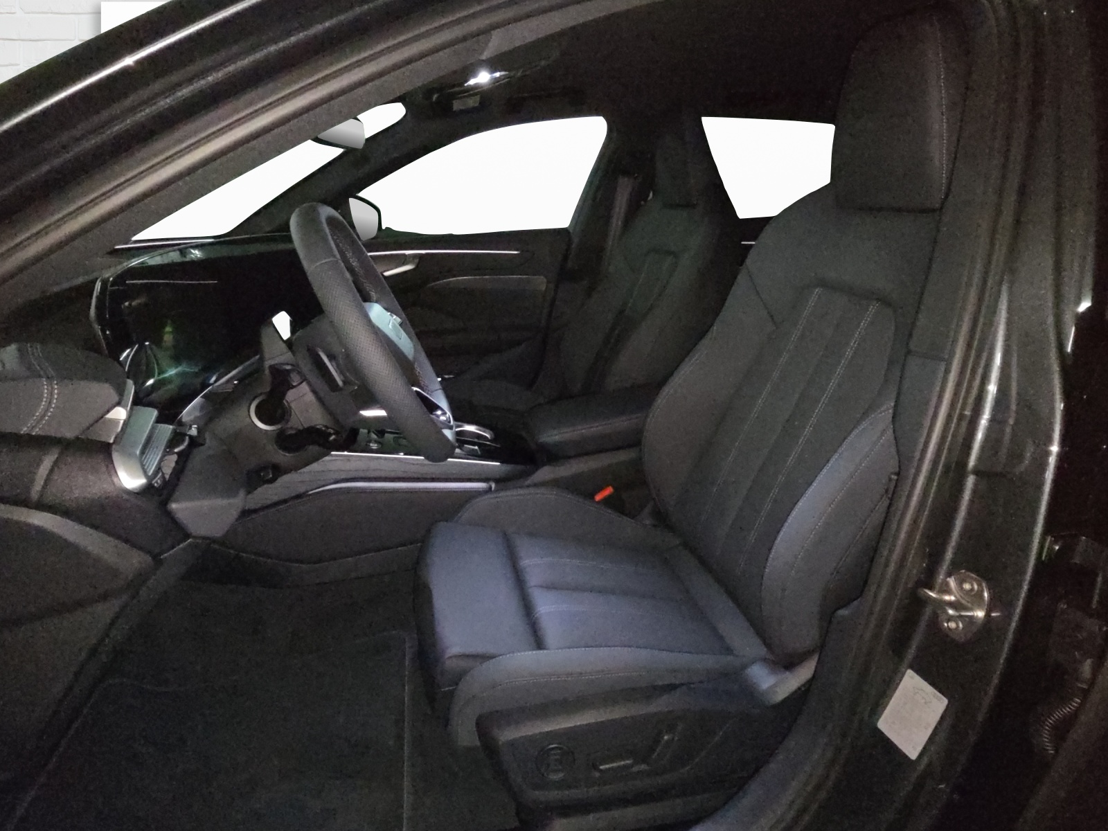 AUDI A6 Avant e-hybrid quattro 220 kW S tronic-image-4