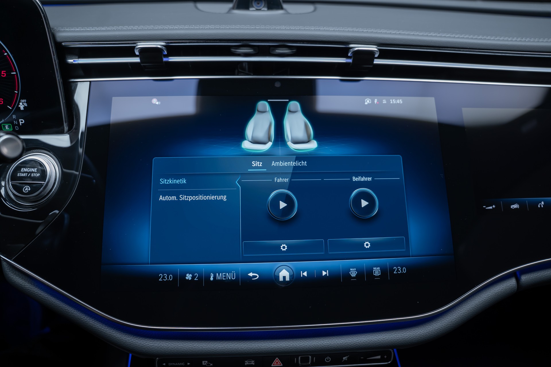 MERCEDES-BENZ E 220 d AMG Line / Hyperscreen / 360°Kamera / el.Sitze-image-33