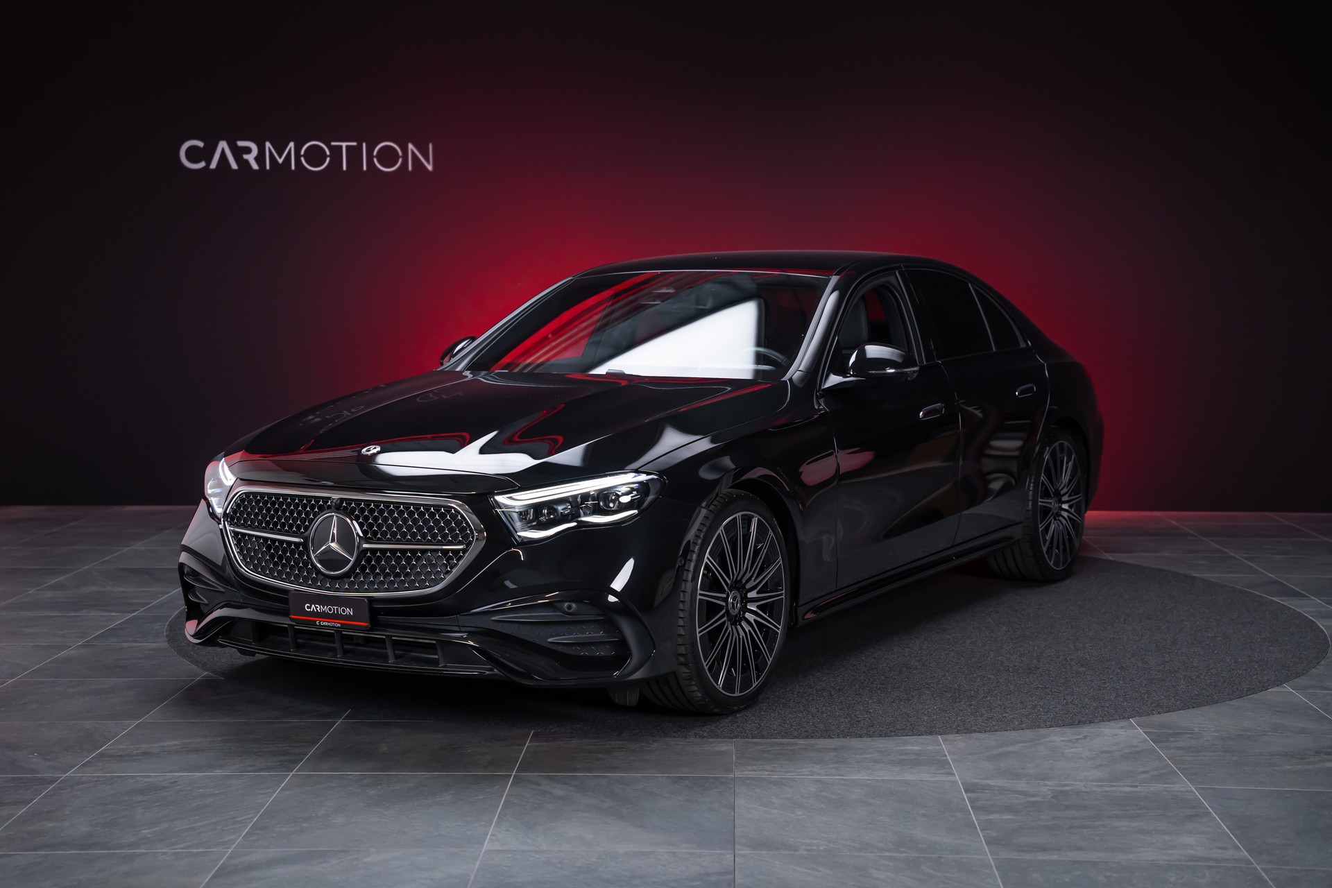 MERCEDES-BENZ E 220 d AMG Line / Hyperscreen / 360°Kamera / el.Sitze