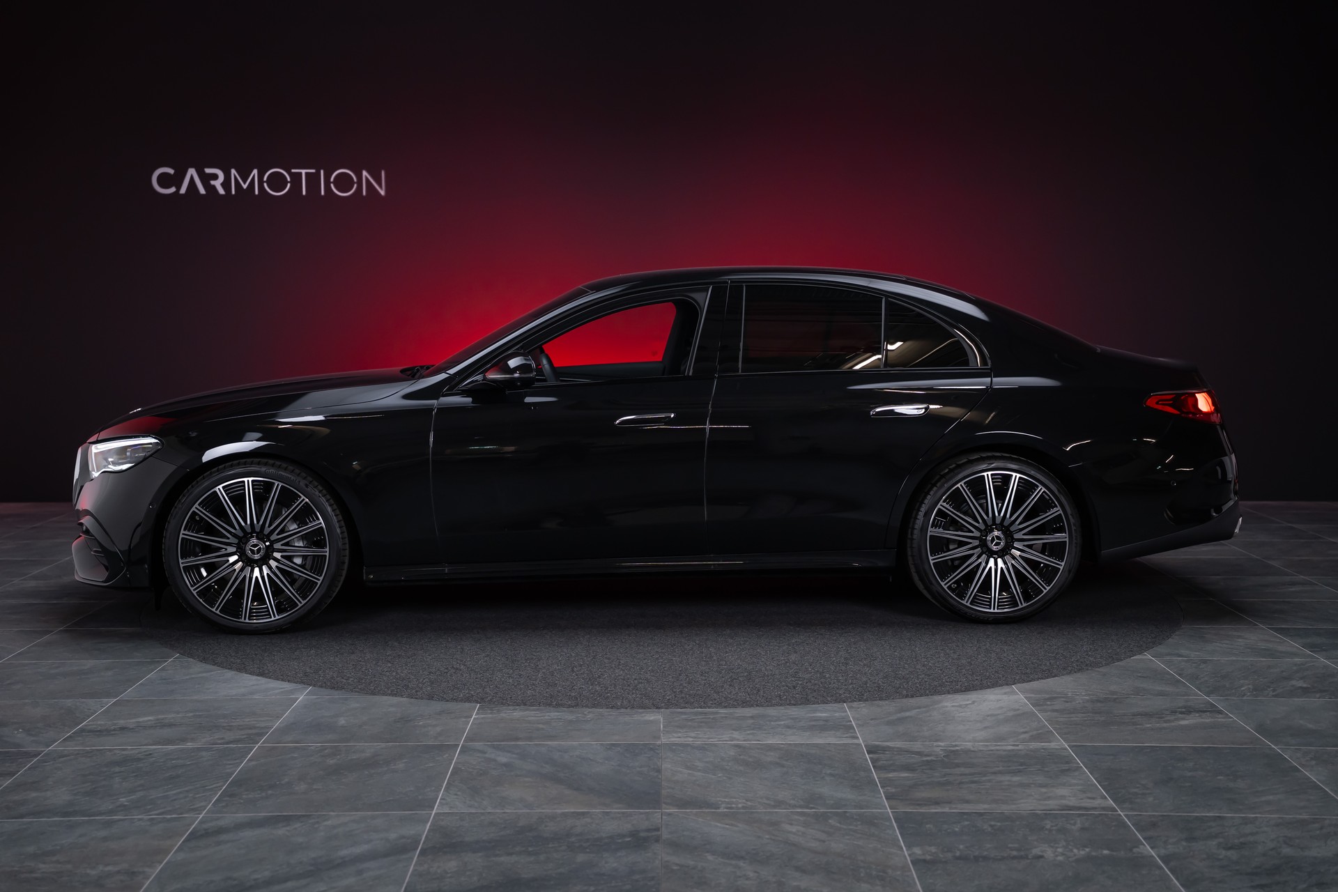 MERCEDES-BENZ E 220 d AMG Line / Hyperscreen / 360°Kamera / el.Sitze-image-9