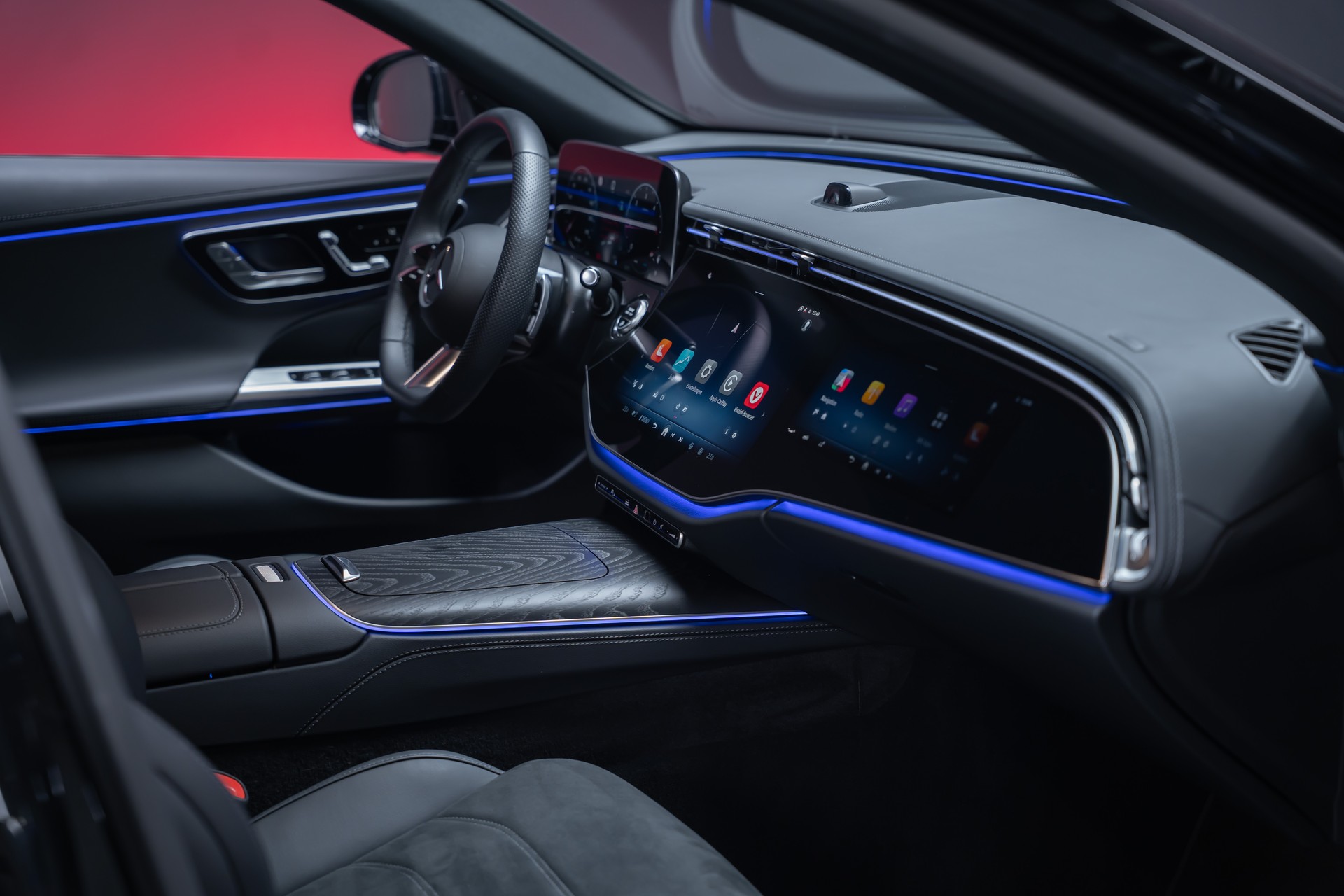 MERCEDES-BENZ E 220 d AMG Line / Hyperscreen / 360°Kamera / el.Sitze-image-21