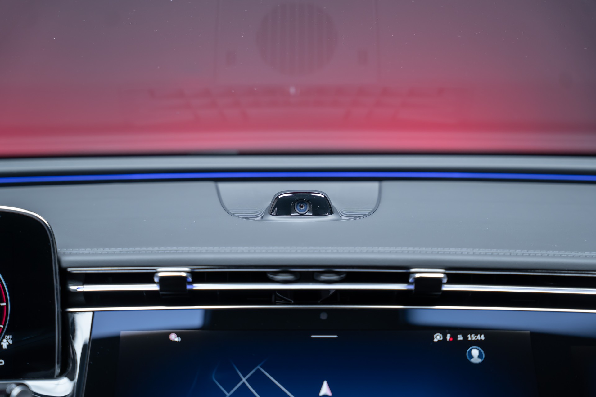 MERCEDES-BENZ E 220 d AMG Line / Hyperscreen / 360°Kamera / el.Sitze-image-27