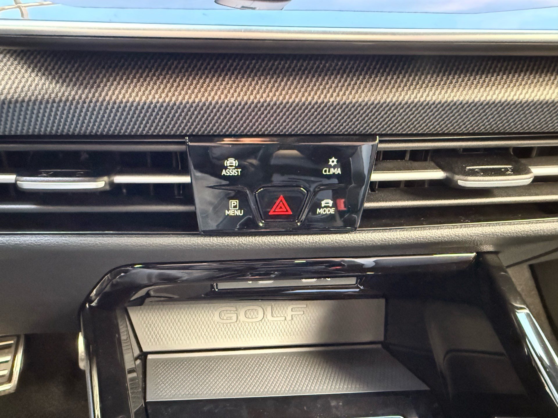 VW Golf GTE 1.5 TSI eHybrid 272 PS *** TOPAUSSTATTUNG MIT 5 JAHRE VW WERKSGARANTIE ***-image-22