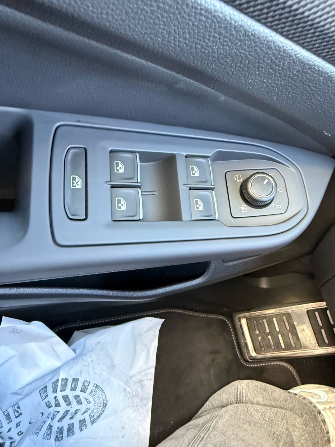 VW Golf GTE 1.5 TSI eHybrid 272 PS *** TOPAUSSTATTUNG MIT 5 JAHRE VW WERKSGARANTIE ***-image-26