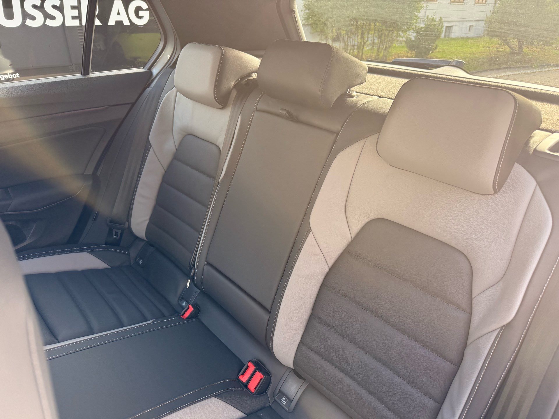 VW Golf GTE 1.5 TSI eHybrid 272 PS *** TOPAUSSTATTUNG MIT 5 JAHRE VW WERKSGARANTIE ***-image-28