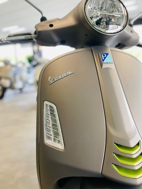 PIAGGIO Vespa GTS 125 Super Tech ABS-image-6