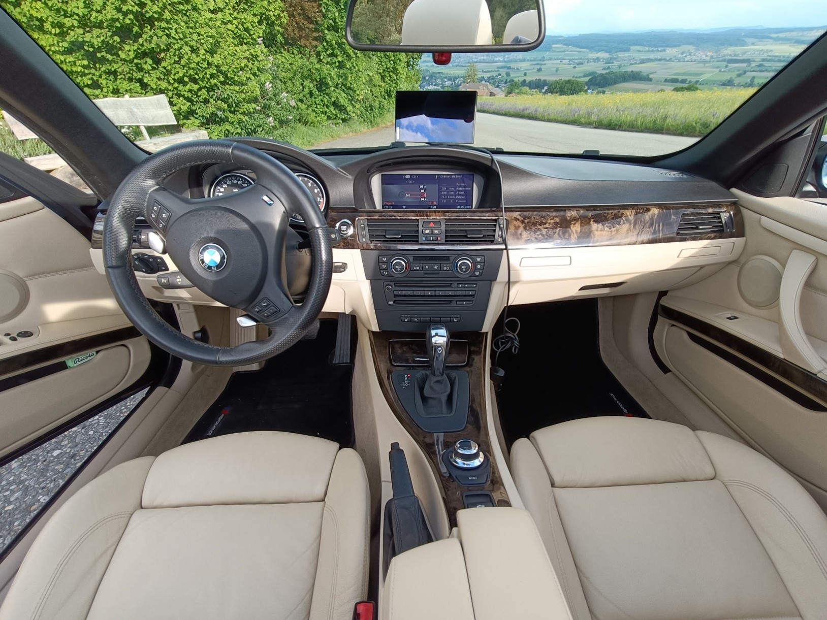 BMW 325i Cabriolet Steptronic-image-9