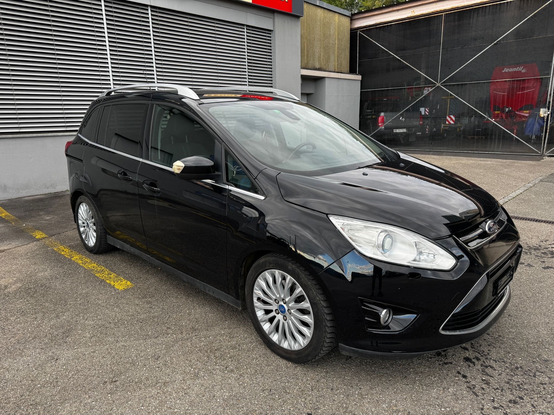 FORD Grand C-Max 2.0 TDCi Titanium PowerShift-image-1