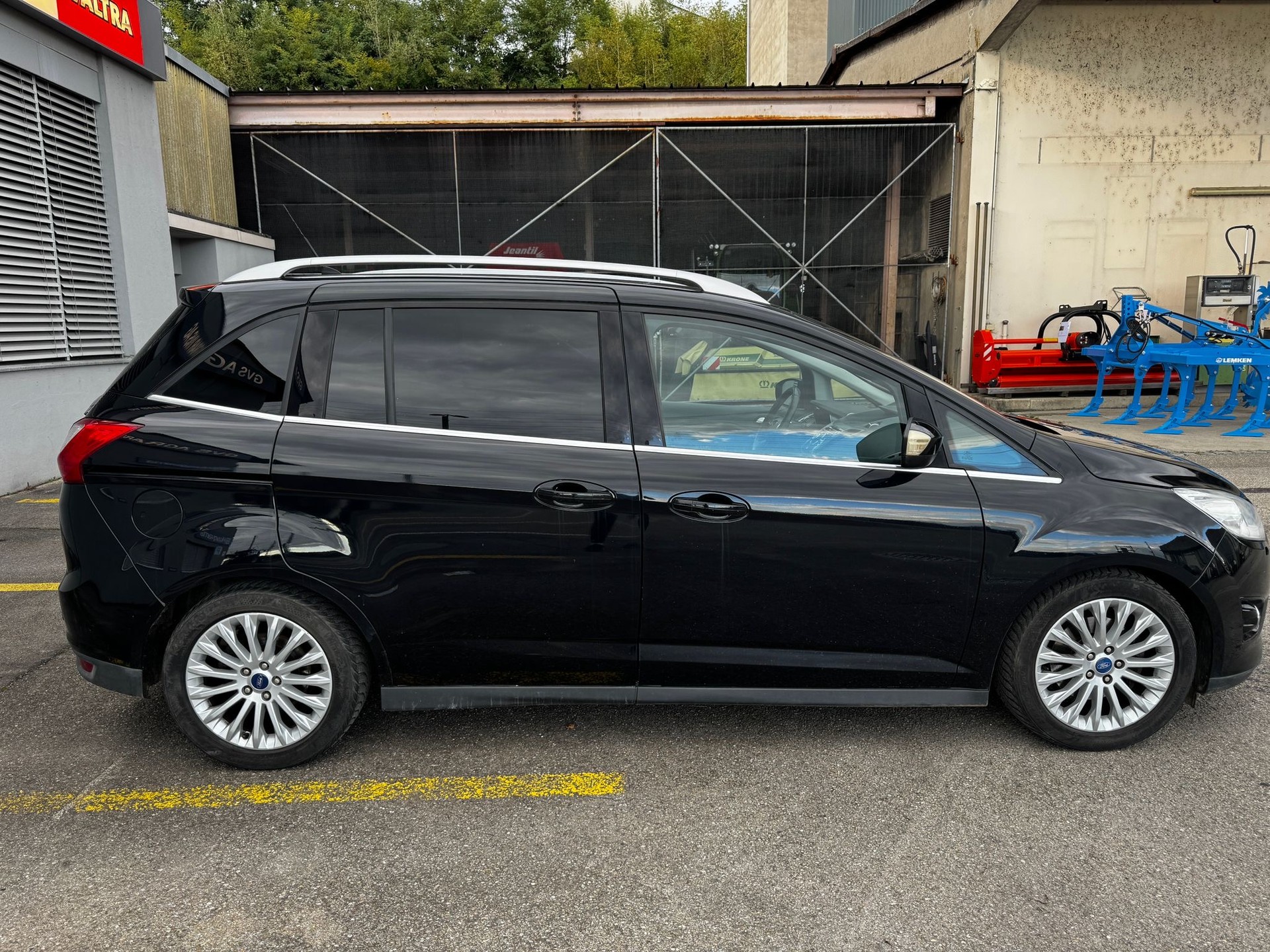 FORD Grand C-Max 2.0 TDCi Titanium PowerShift-image-3