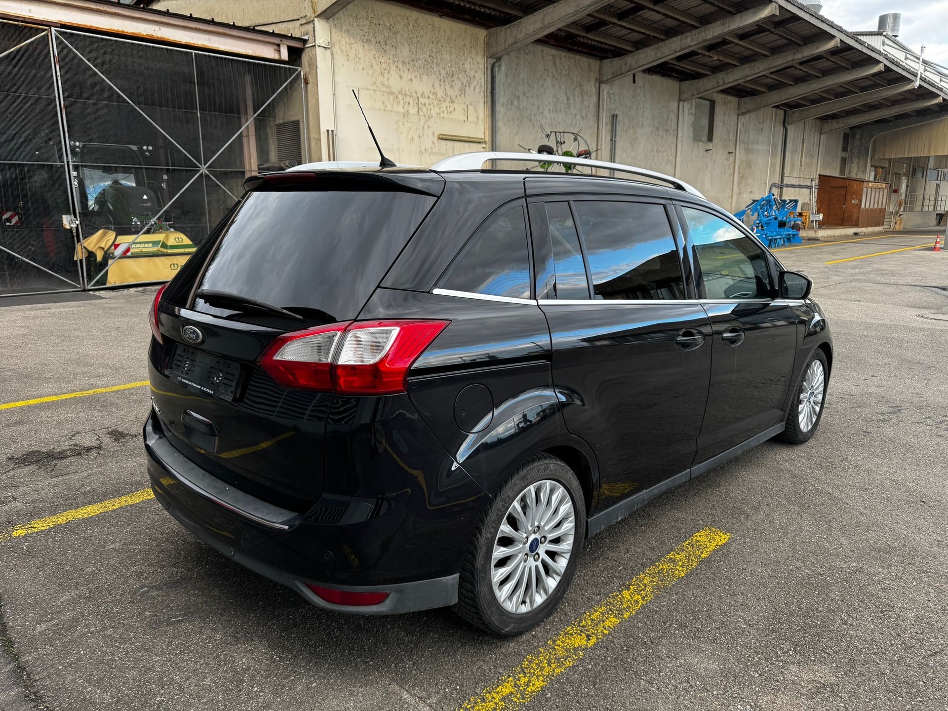 FORD Grand C-Max 2.0 TDCi Titanium PowerShift-image-4