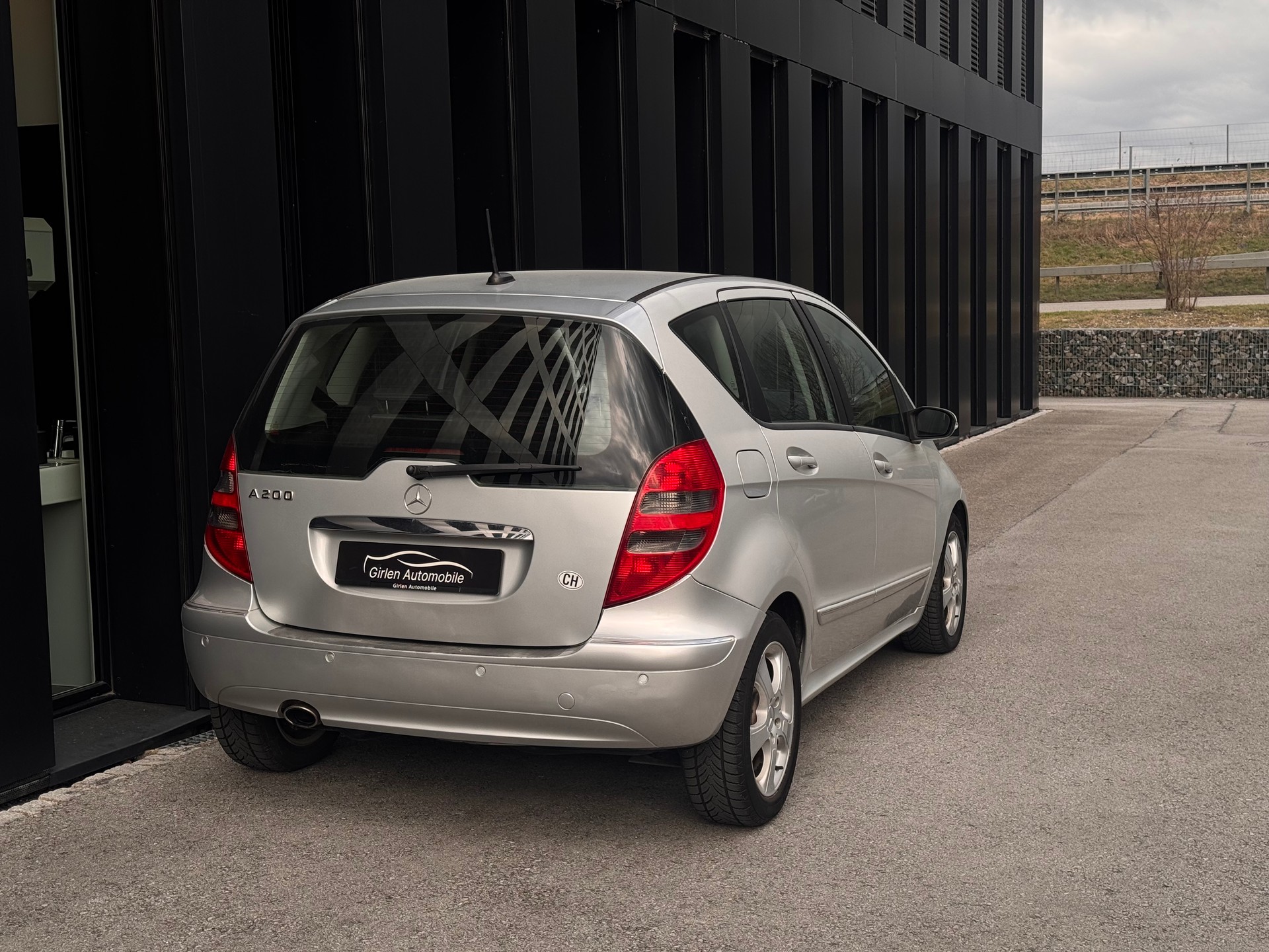 MERCEDES-BENZ A 200 Avantgarde-image-10