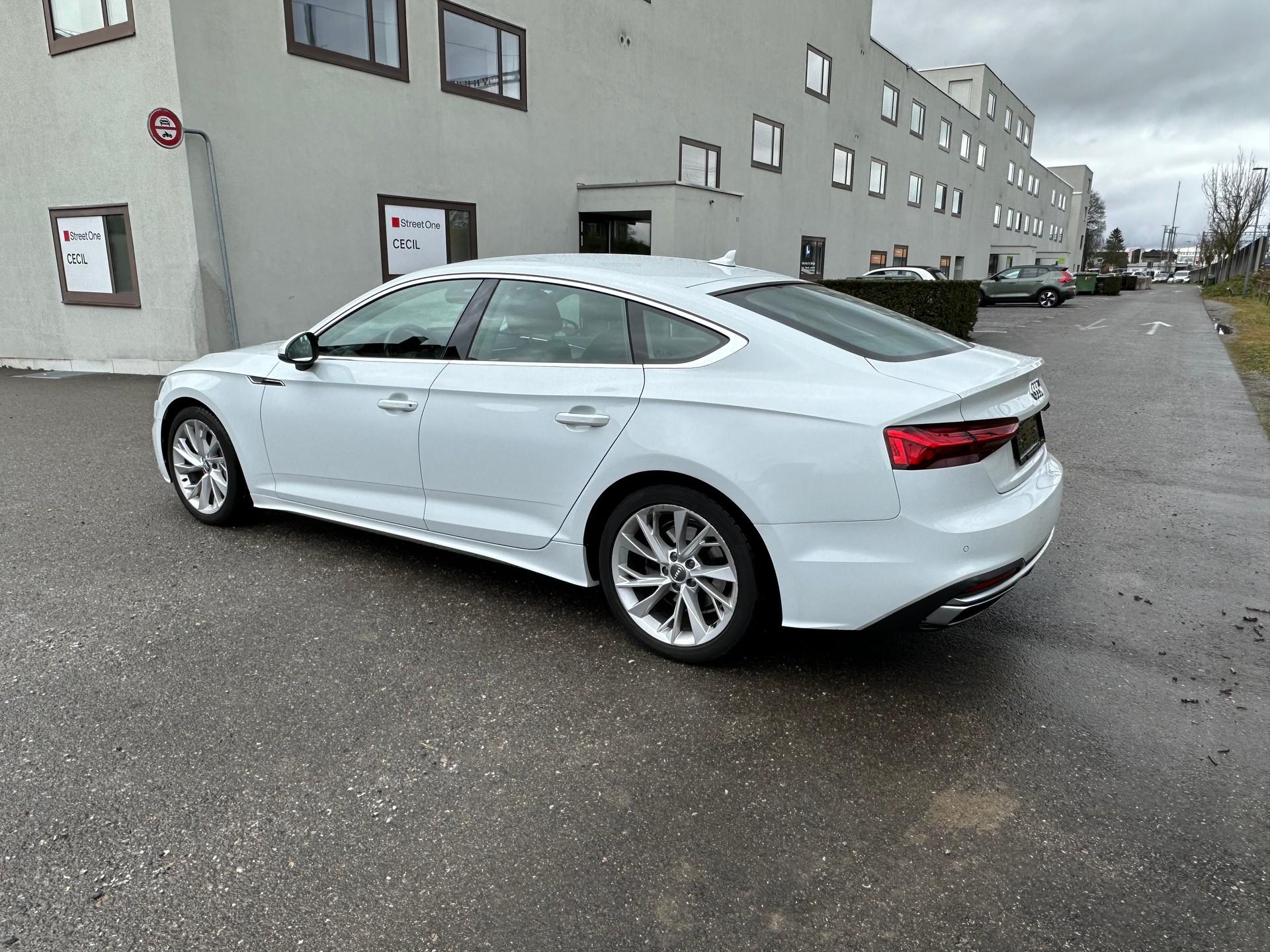 AUDI A5 Sportback 40 TDI advanced quattro S-tronic-image-2