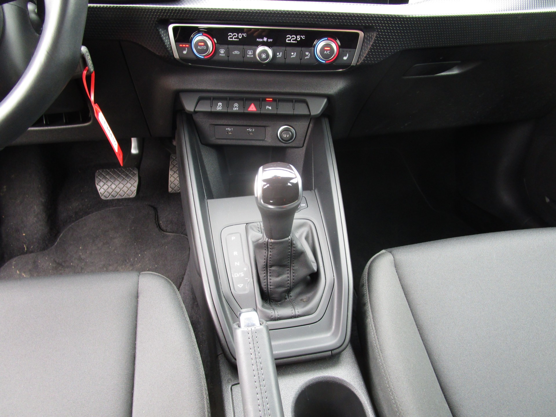 AUDI A1 Sportback 35 TFSI S-tronic-image-11