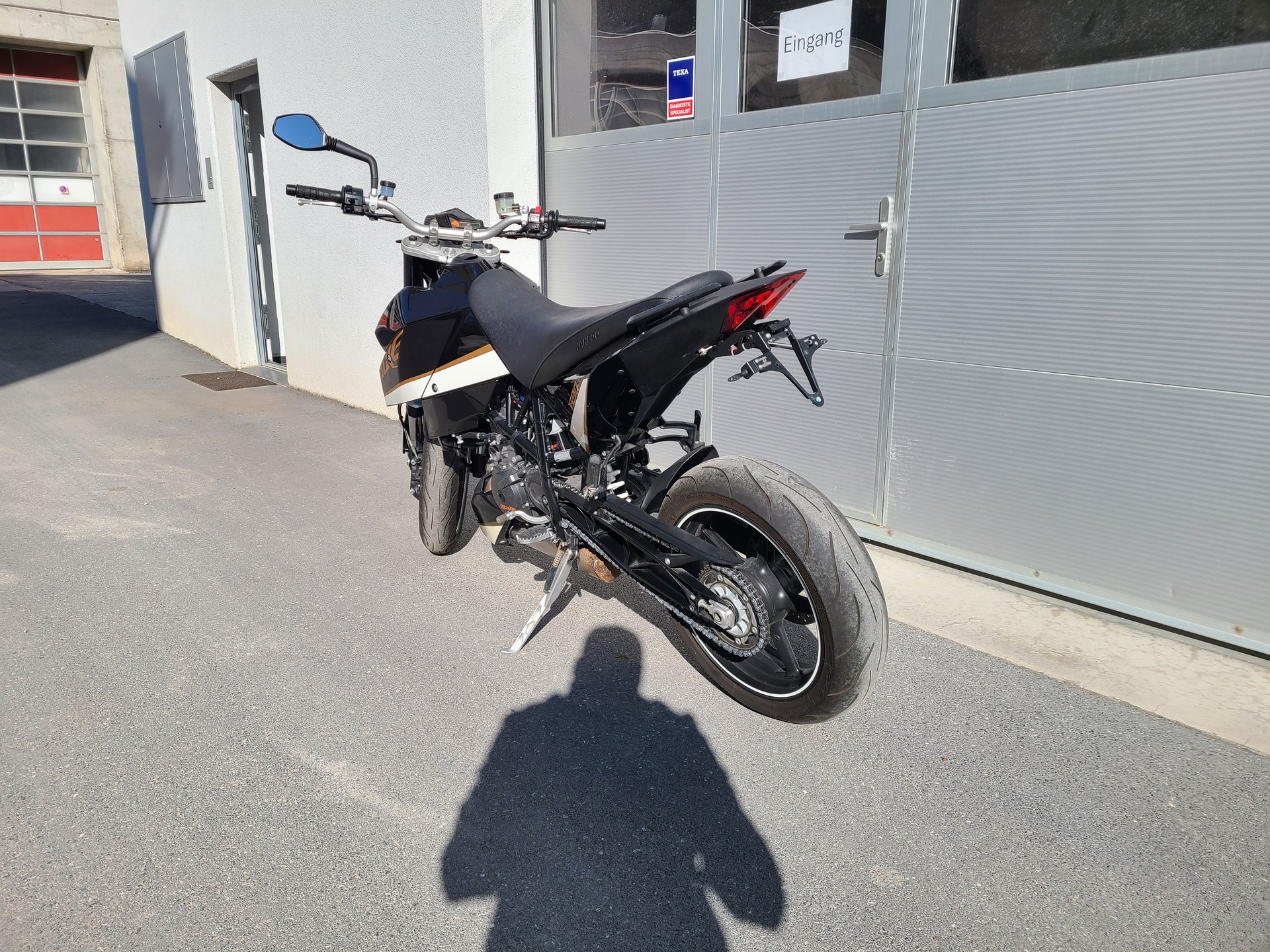 KTM 690 Duke III-image-4