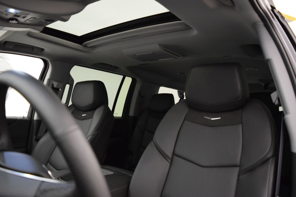 CADILLAC Escalade 6.2 ESV Platinum-image-10