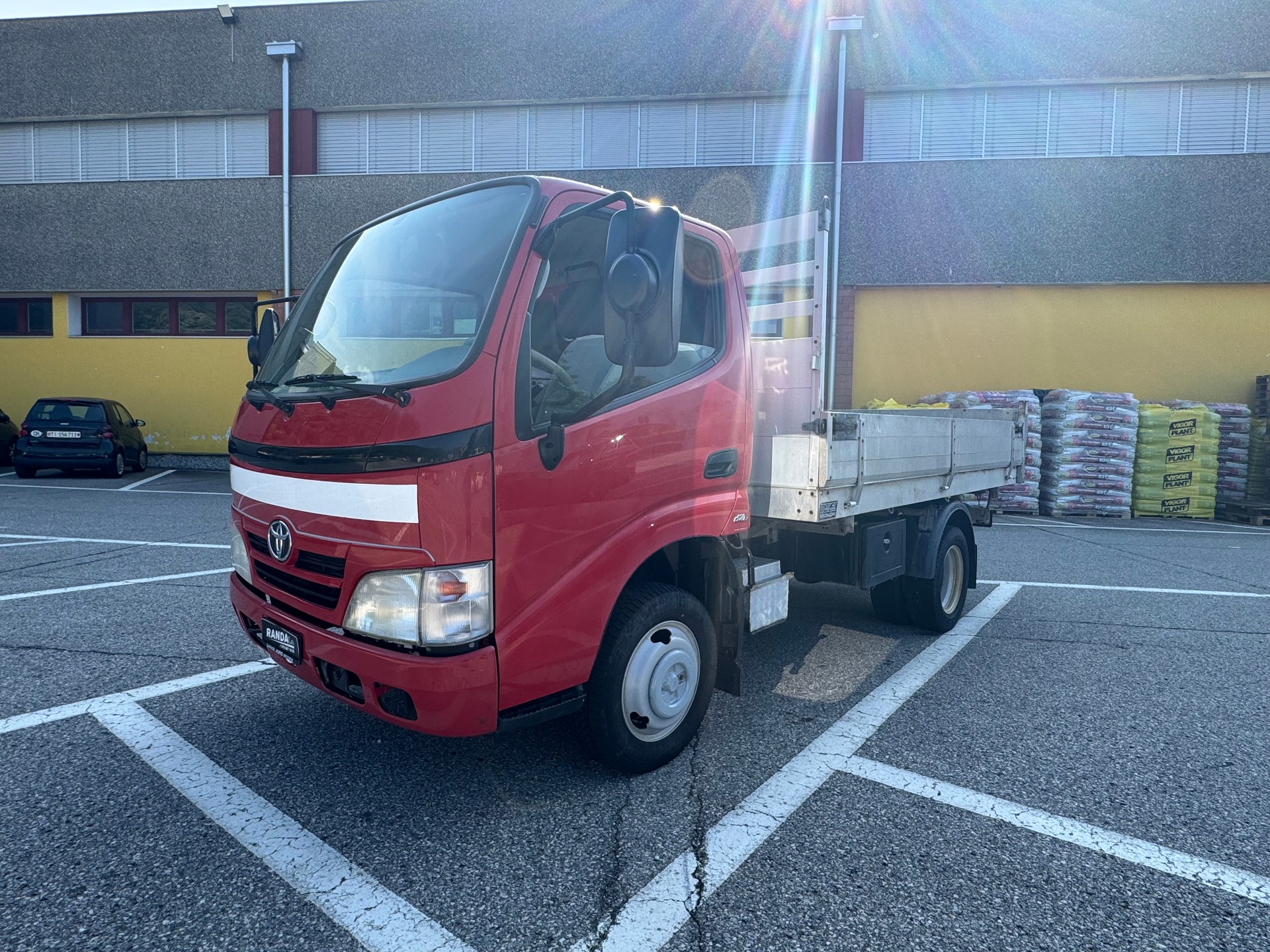 TOYOTA Dyna 150 3.0D-4D-image-2