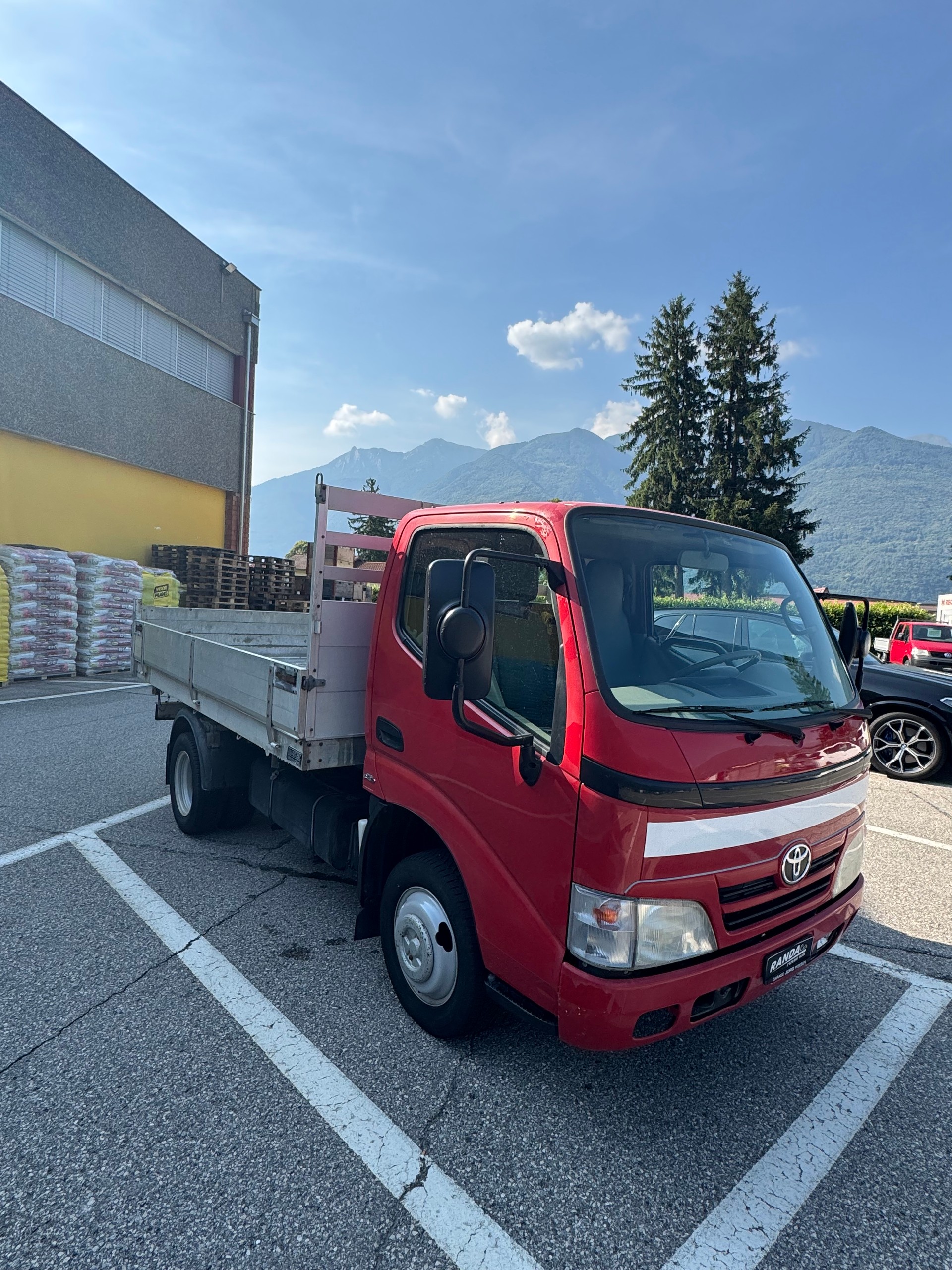 TOYOTA Dyna 150 3.0D-4D