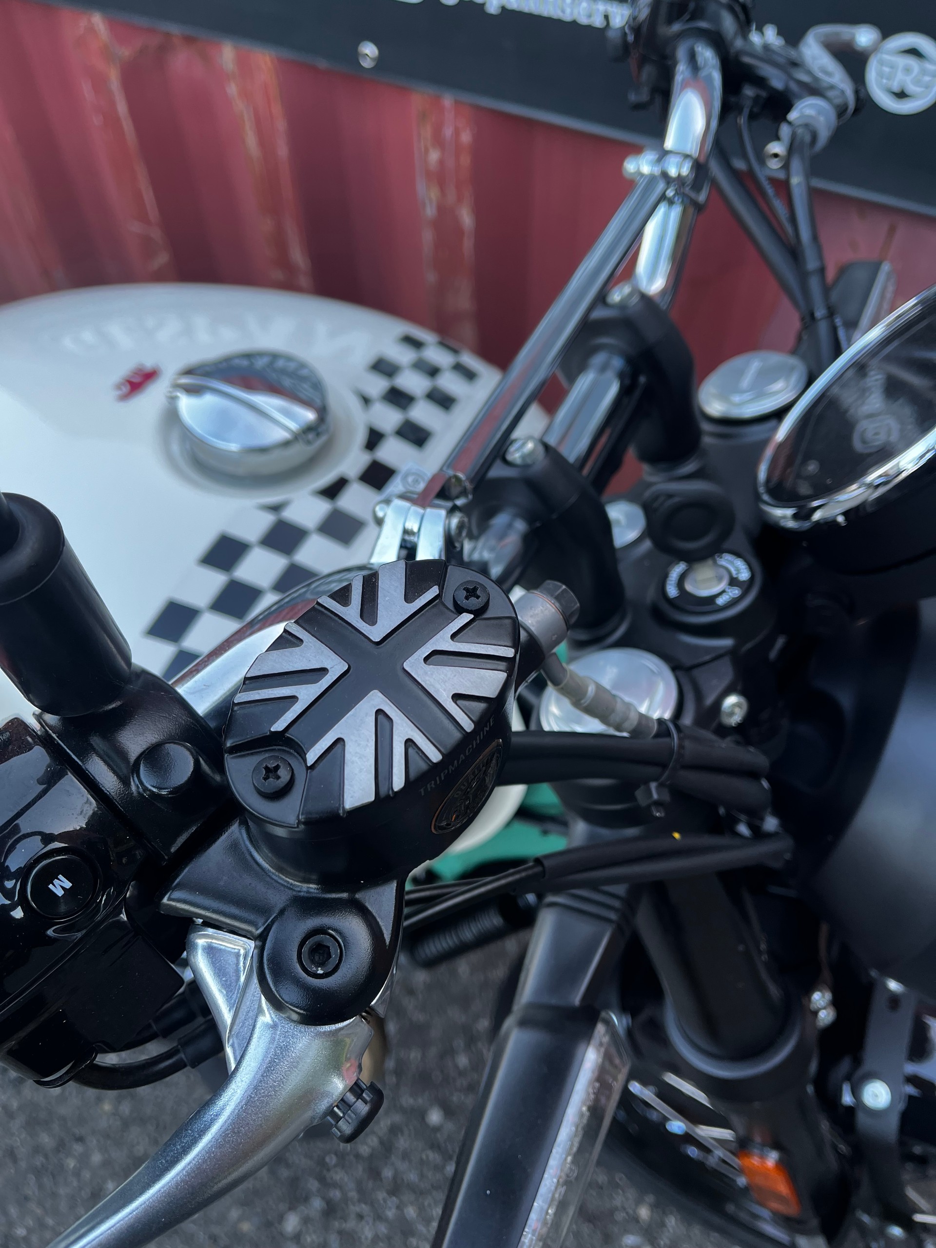 ROYAL ENFIELD Two Four Nine-image-7