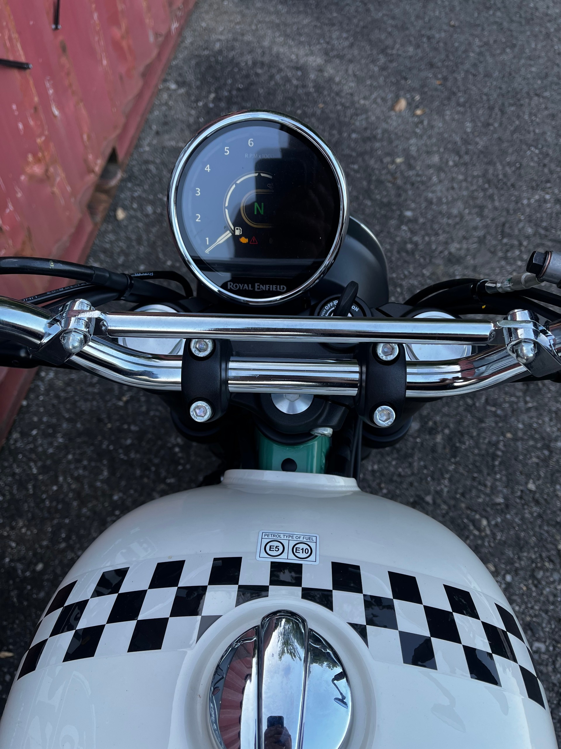 ROYAL ENFIELD Two Four Nine-image-11