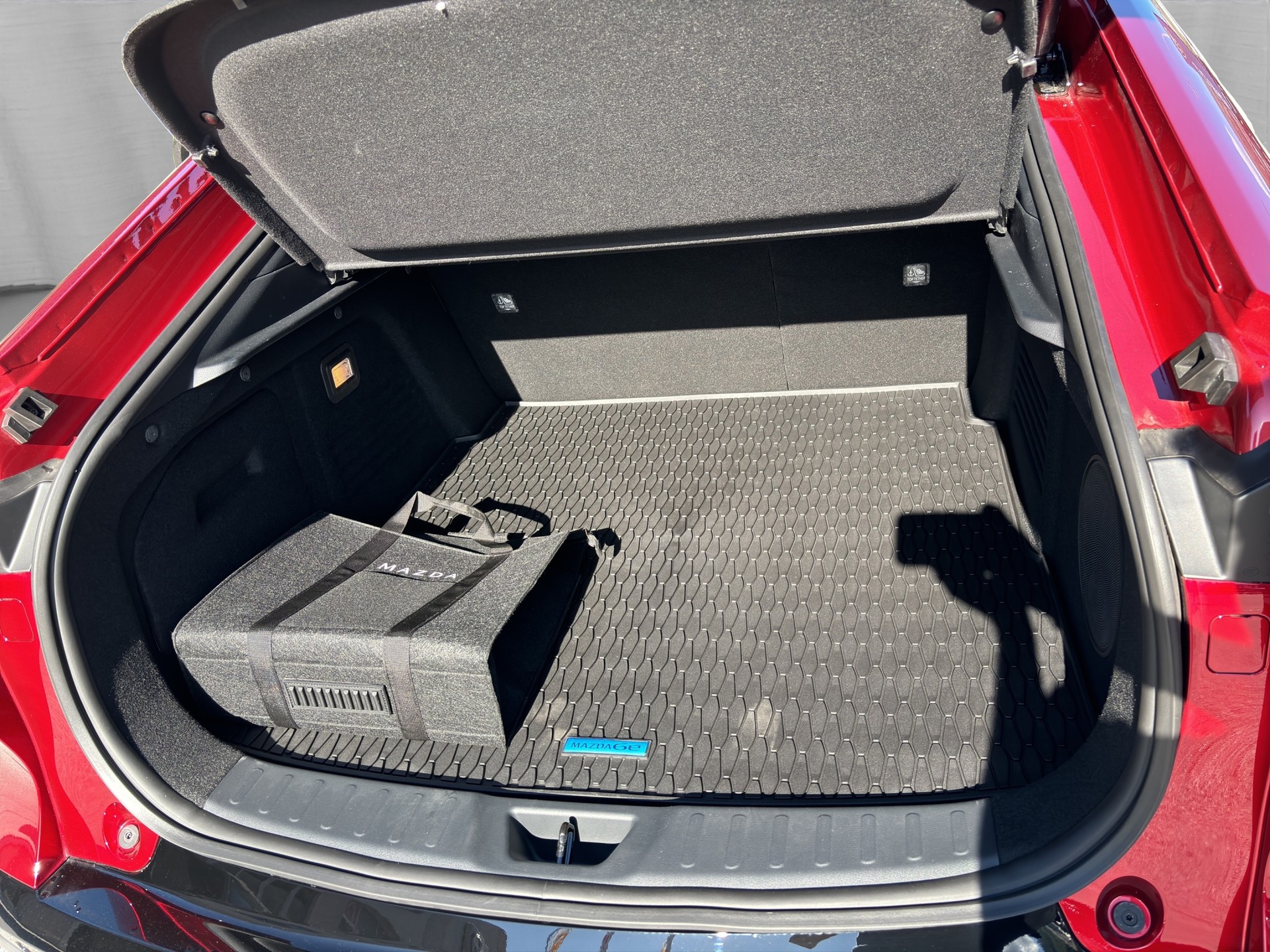 MAZDA 6e 258 69kWh Takumi-image-15