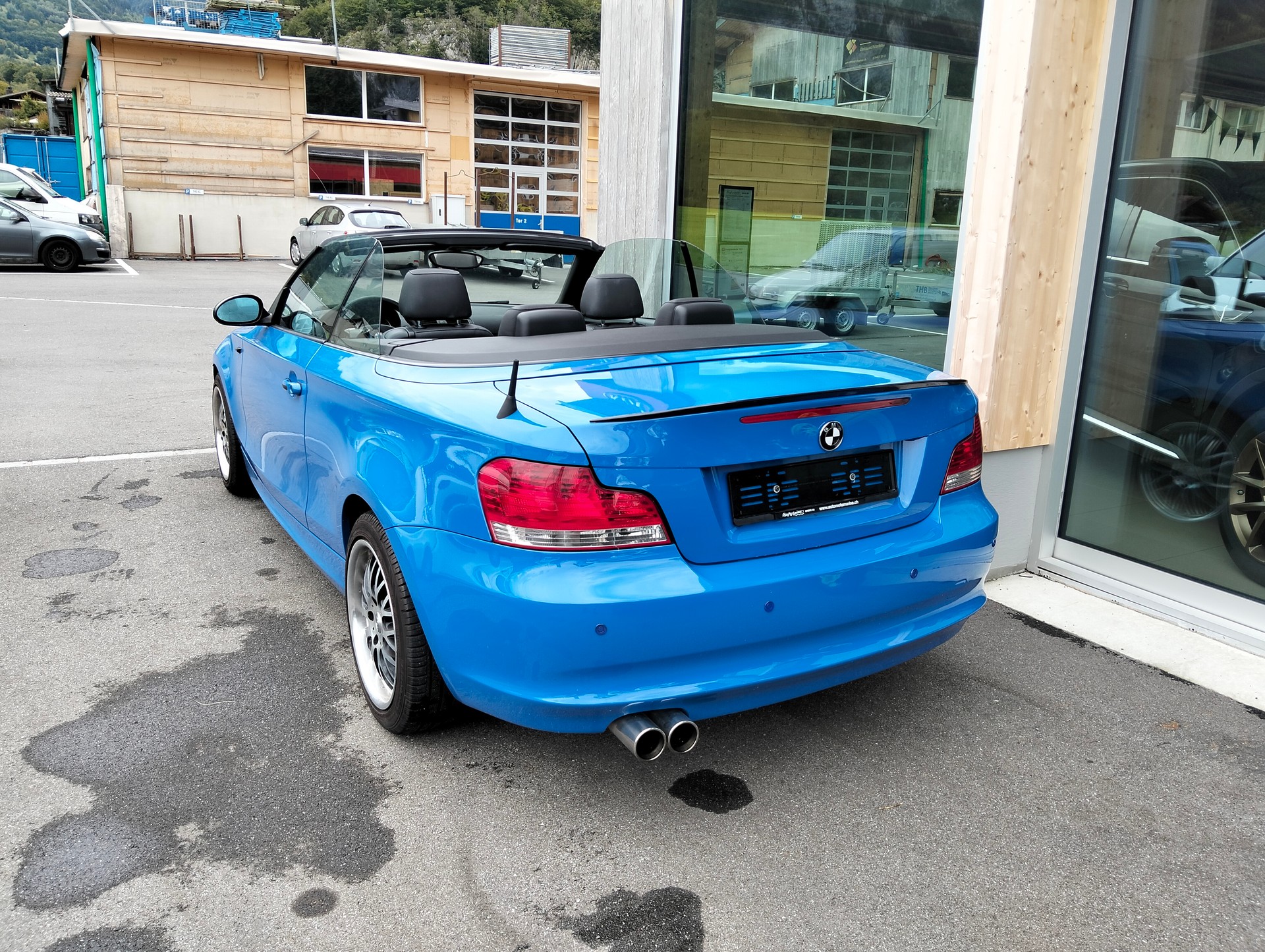BMW 118i Cabrio Steptronic-image-2