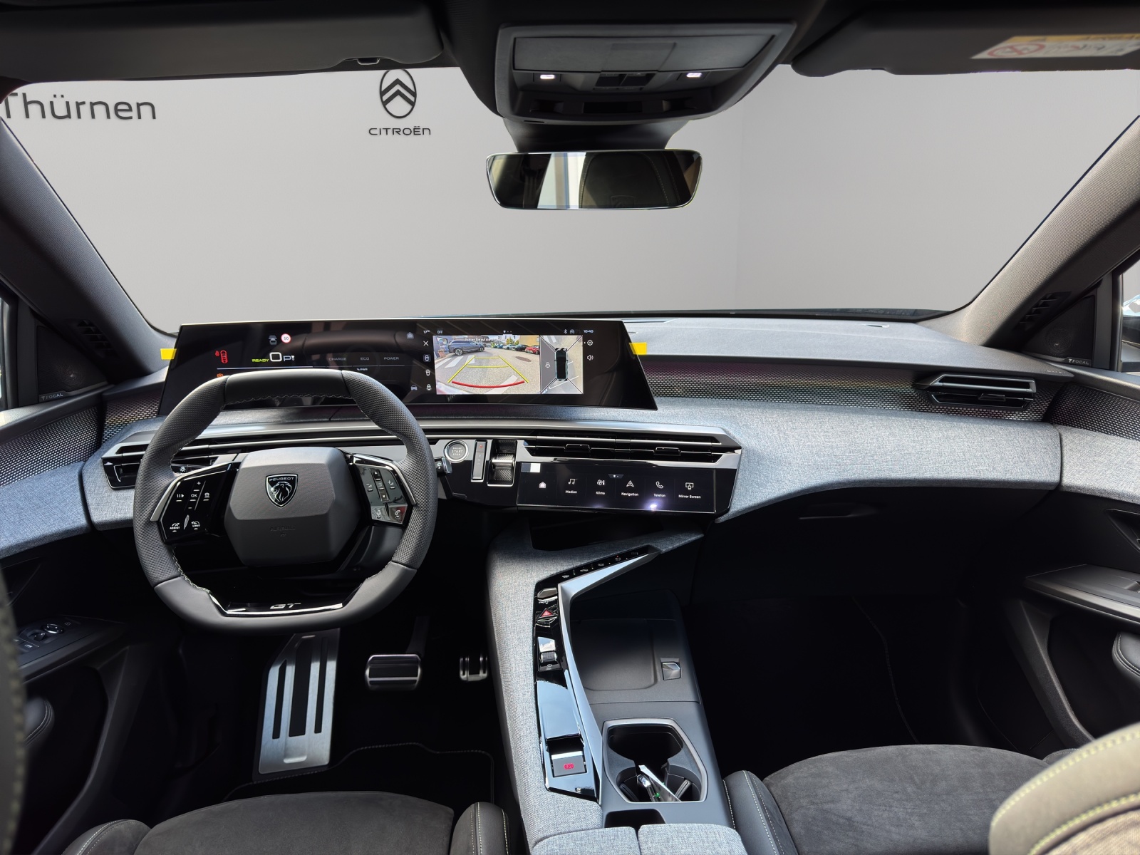 PEUGEOT 3008 e-Launch Edition AWD-image-6