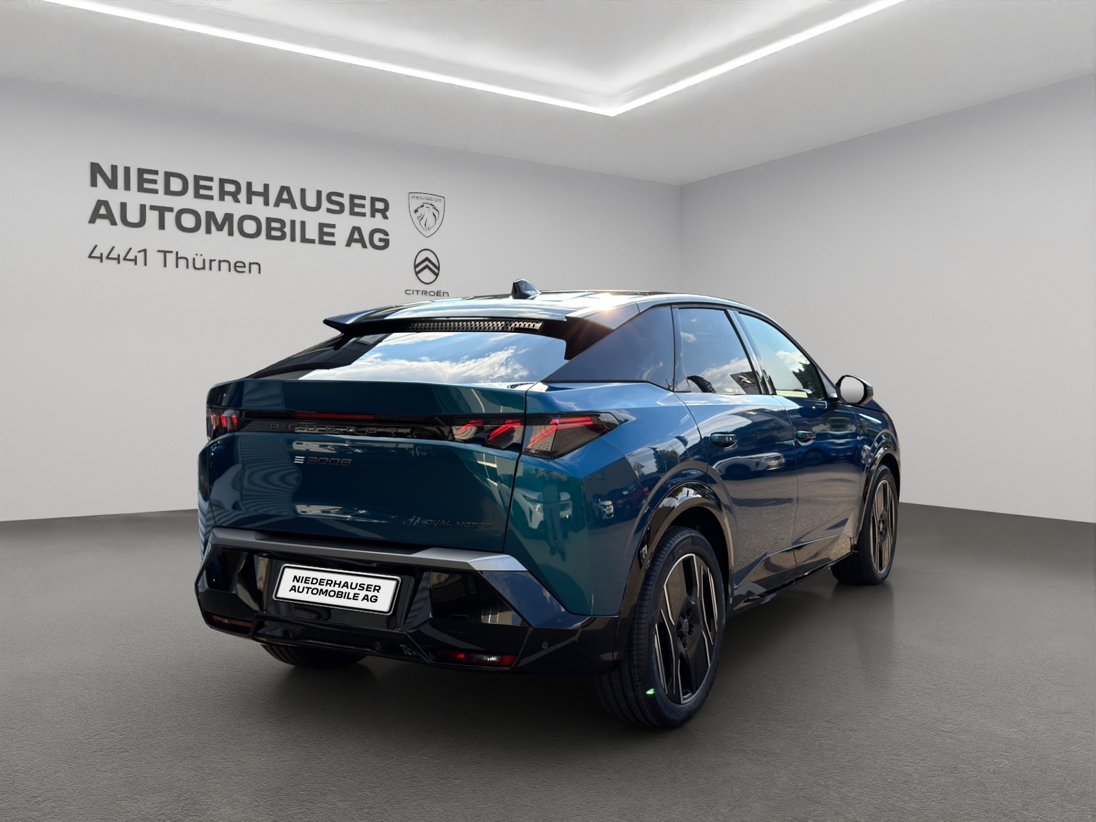 PEUGEOT 3008 e-Launch Edition AWD-showroom-element-2