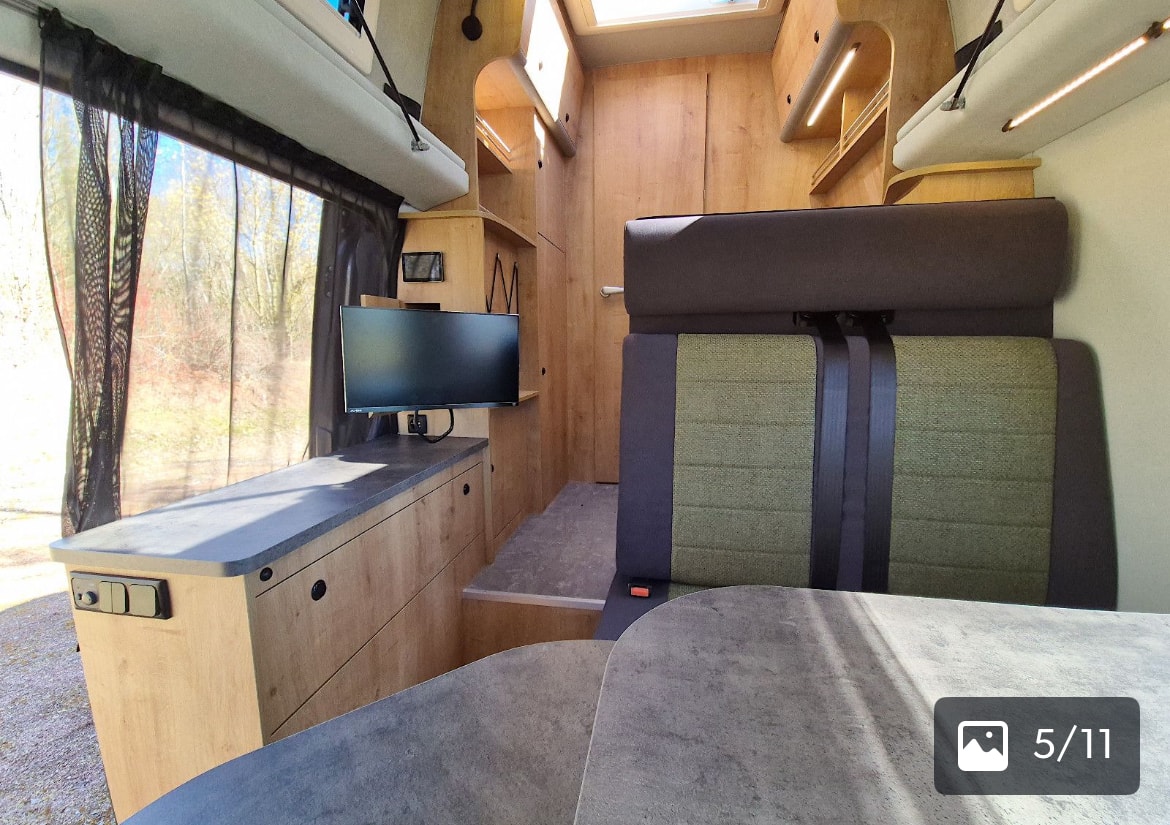 MERCEDES-BENZ Sprinter 4x4 Bresler Junior Exclusive - by BUSandMORE-image-4