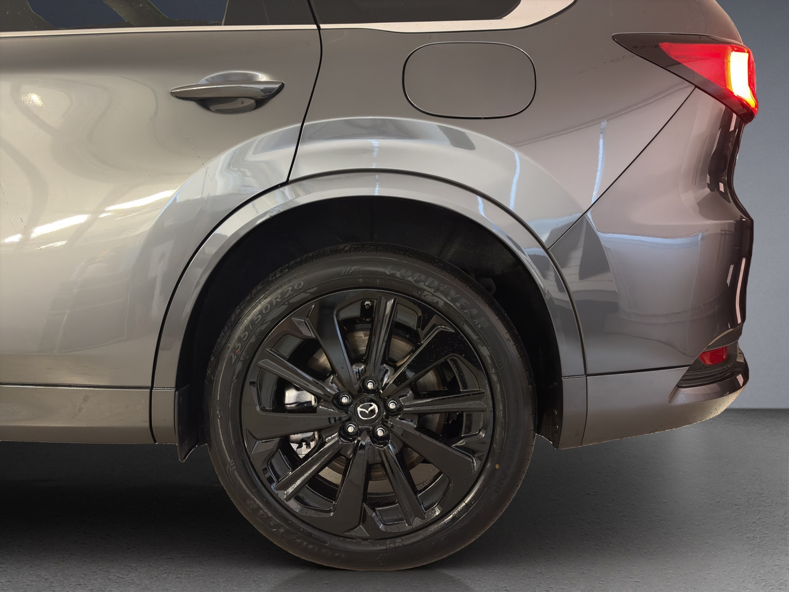 MAZDA CX-80 e-Skyactiv PHEV 327 AWD Homura Plus-image-5