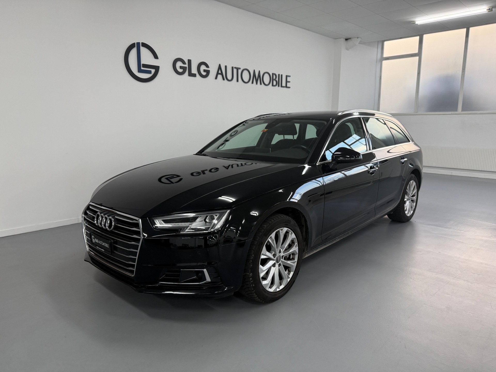 AUDI A4 Avant 2.0 TDI quattro S-tronic