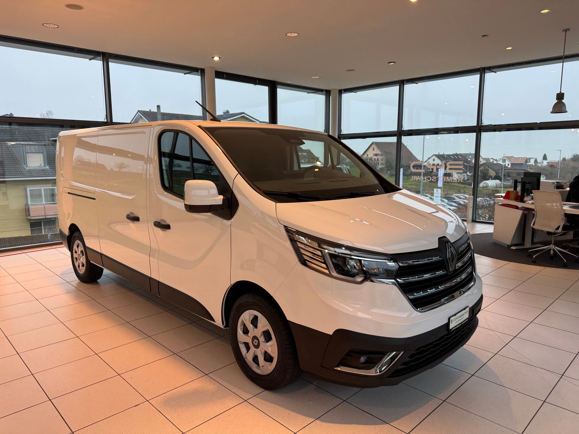 RENAULT Trafic 150 2.0 Adv.L2A NORDIC LINE-image-5
