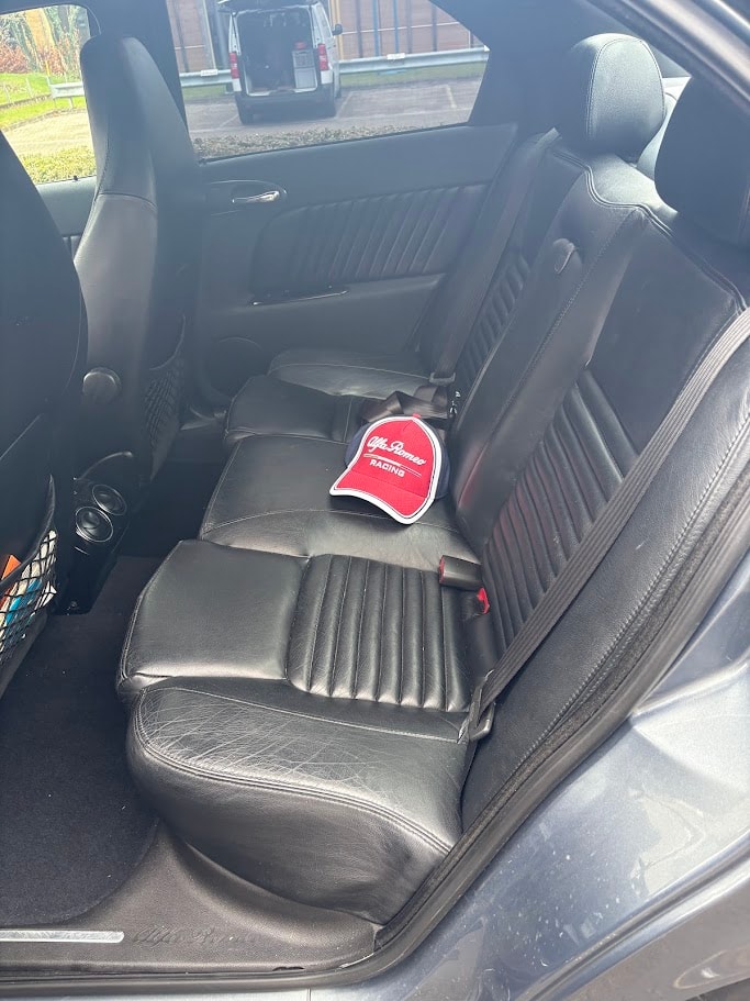 ALFA ROMEO 156 3.2 V6 GTA-image-10