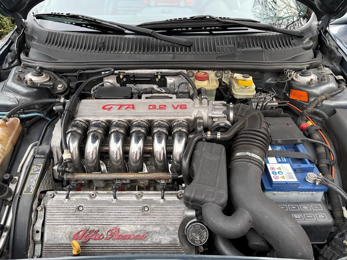 ALFA ROMEO 156 3.2 V6 GTA-image-8