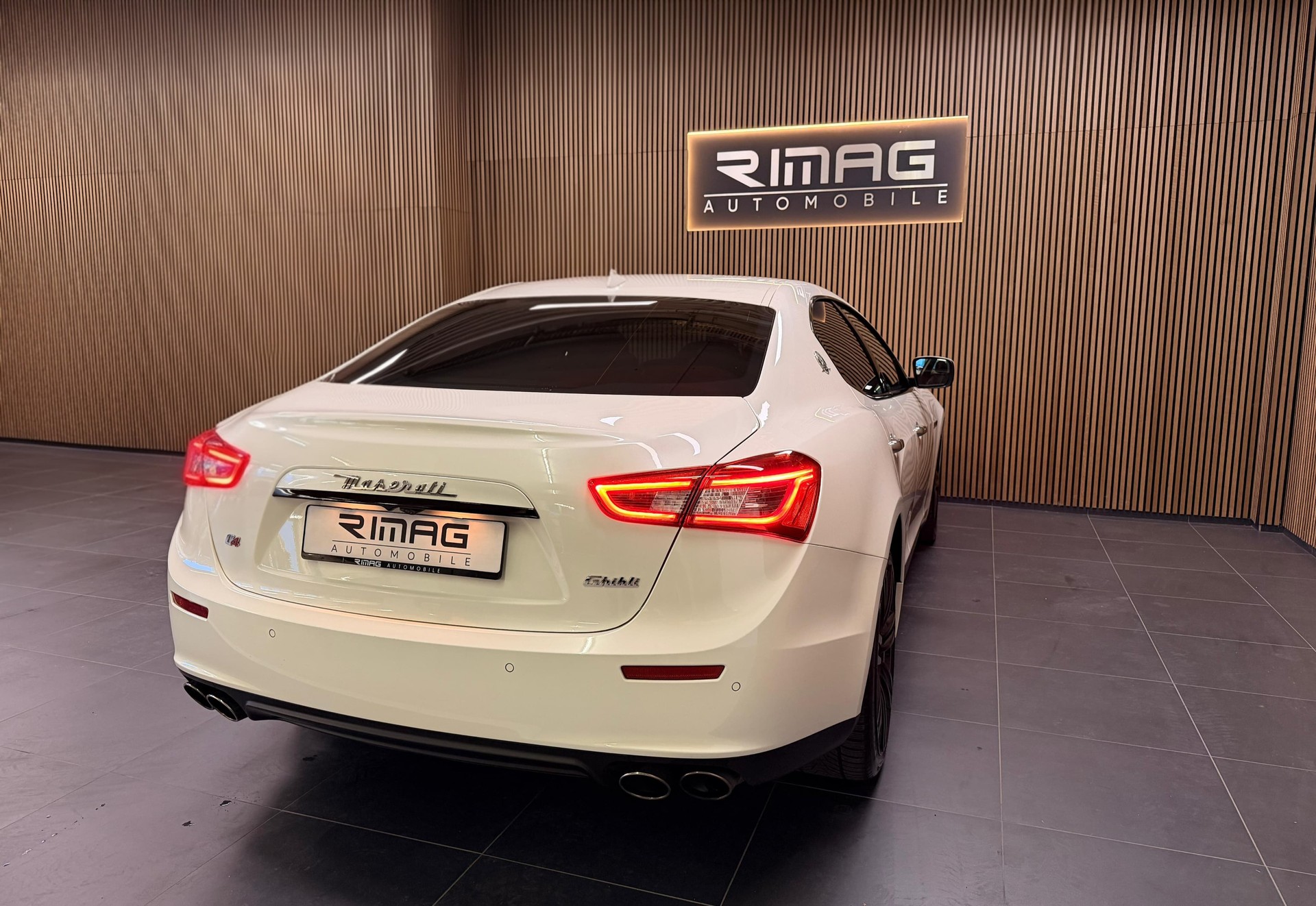 MASERATI Ghibli S Q4 3.0 V6 Automatica-image-12