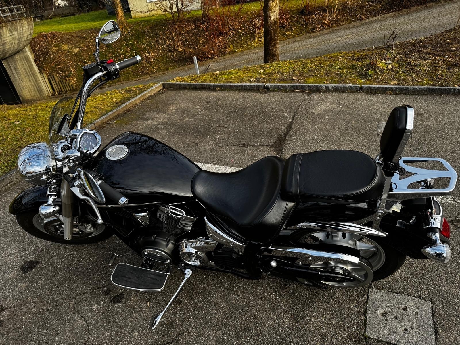 YAMAHA XVS 1300 A Midnight Star-image-3