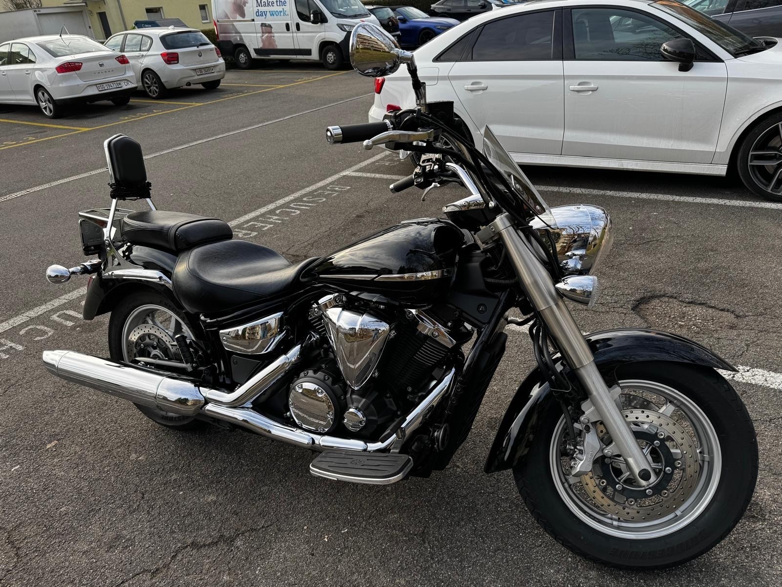 YAMAHA XVS 1300 A Midnight Star-image-0