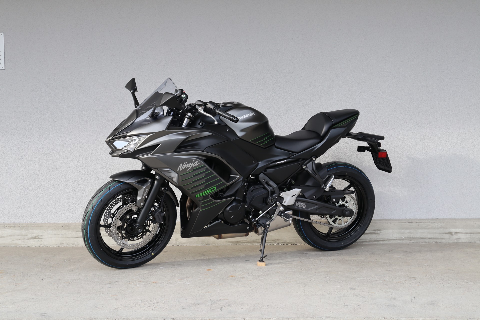 KAWASAKI Ninja 650-image-4