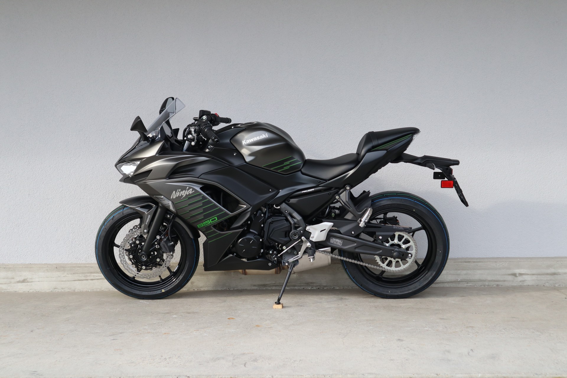 KAWASAKI Ninja 650-image-3