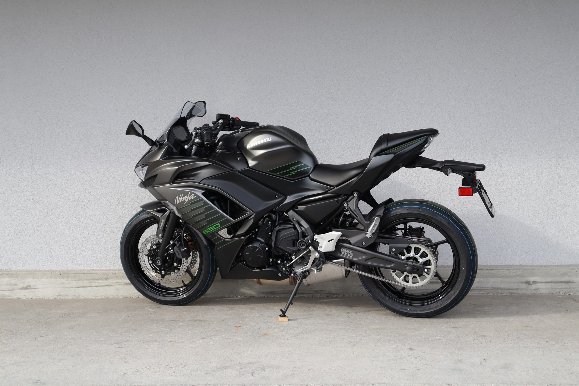 KAWASAKI Ninja 650-image-5