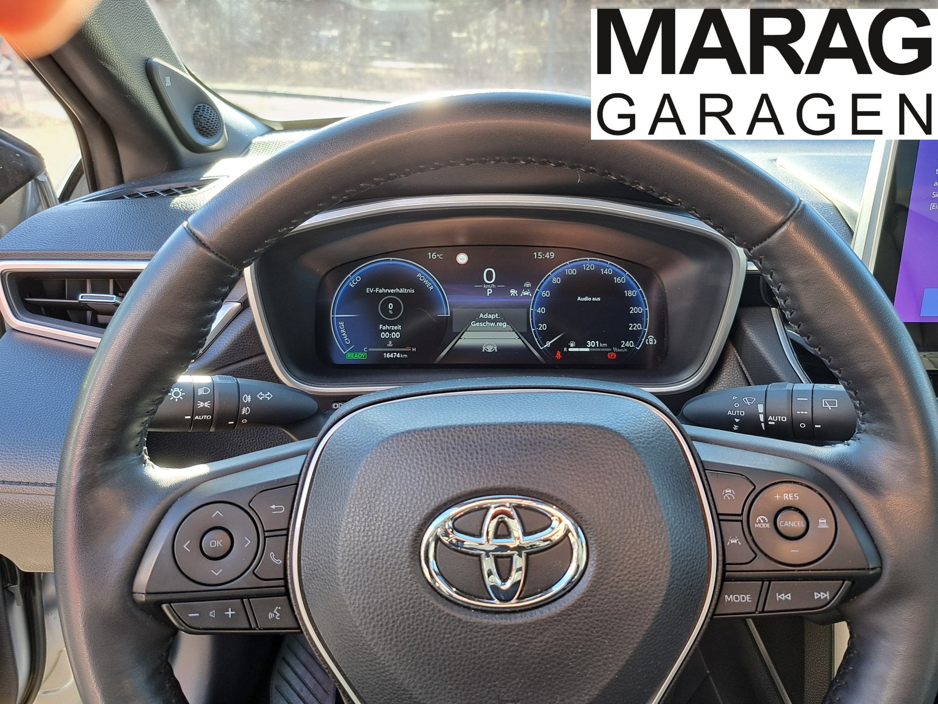 TOYOTA Corolla Cross 2.0 4WD Premium e-CVT-image-12