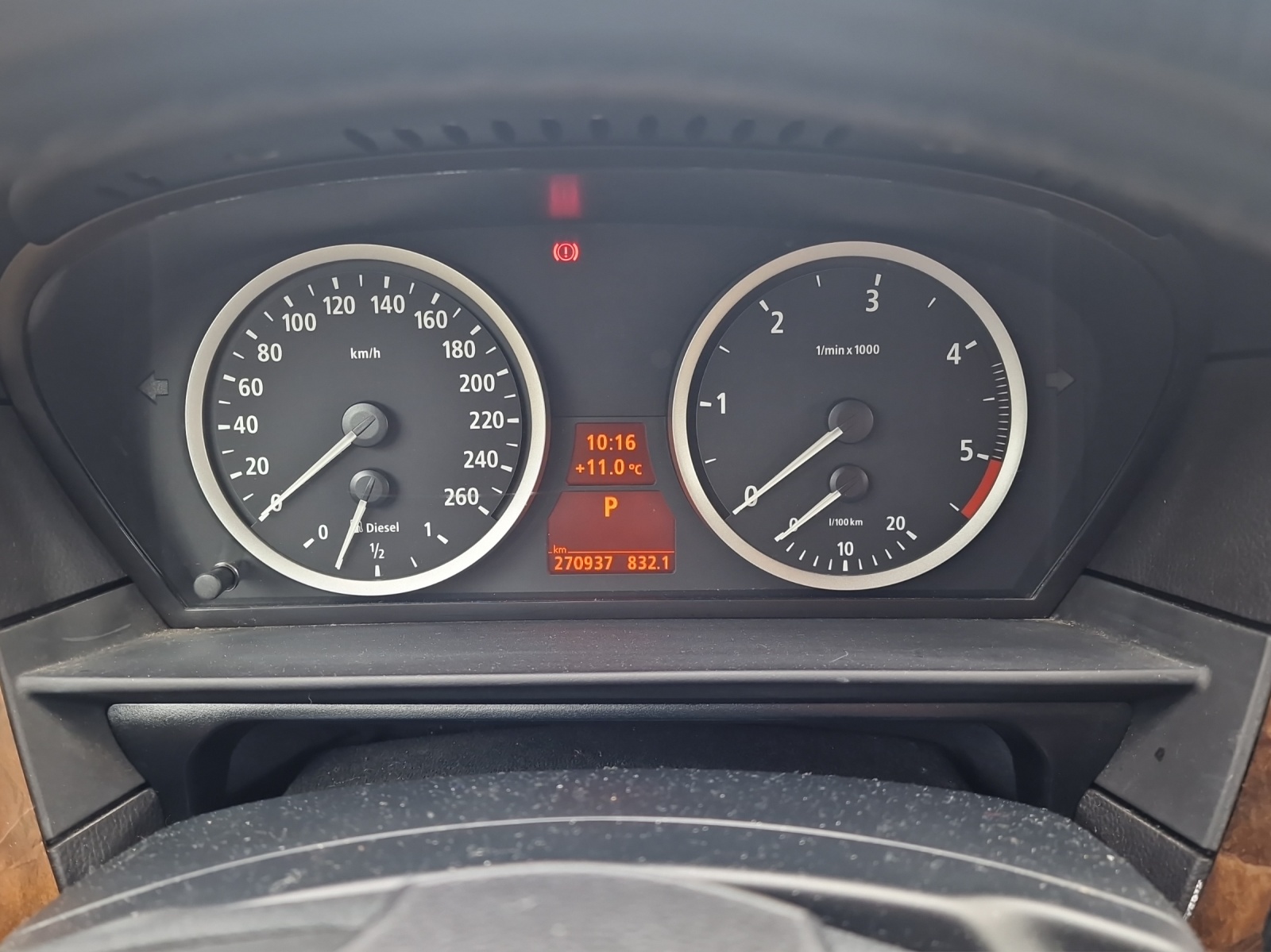 BMW 530xd Touring-image-9