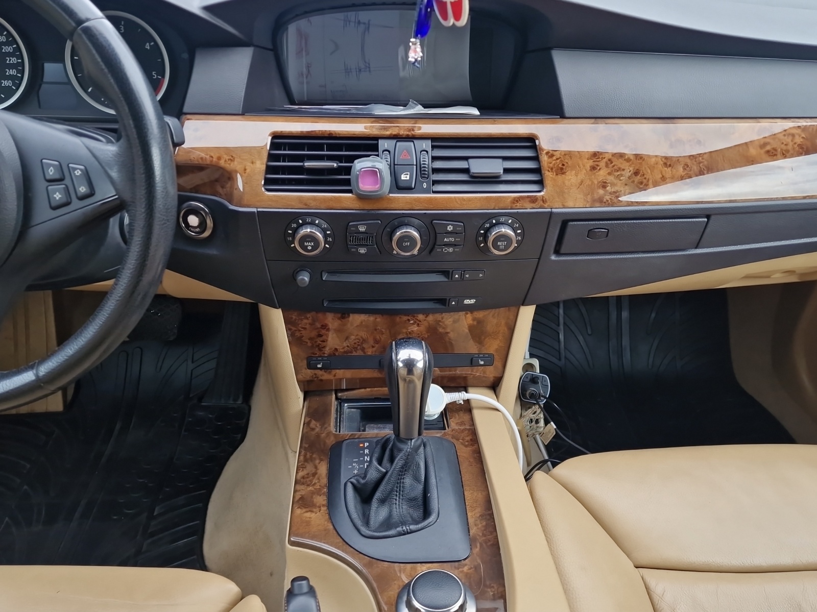 BMW 530xd Touring-image-6