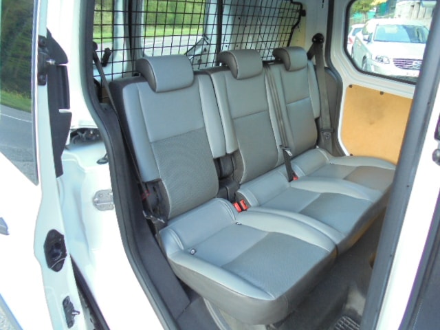 FORD Transit Connect Van T220 DCIV 1.5 TDCi Ambiente-image-9