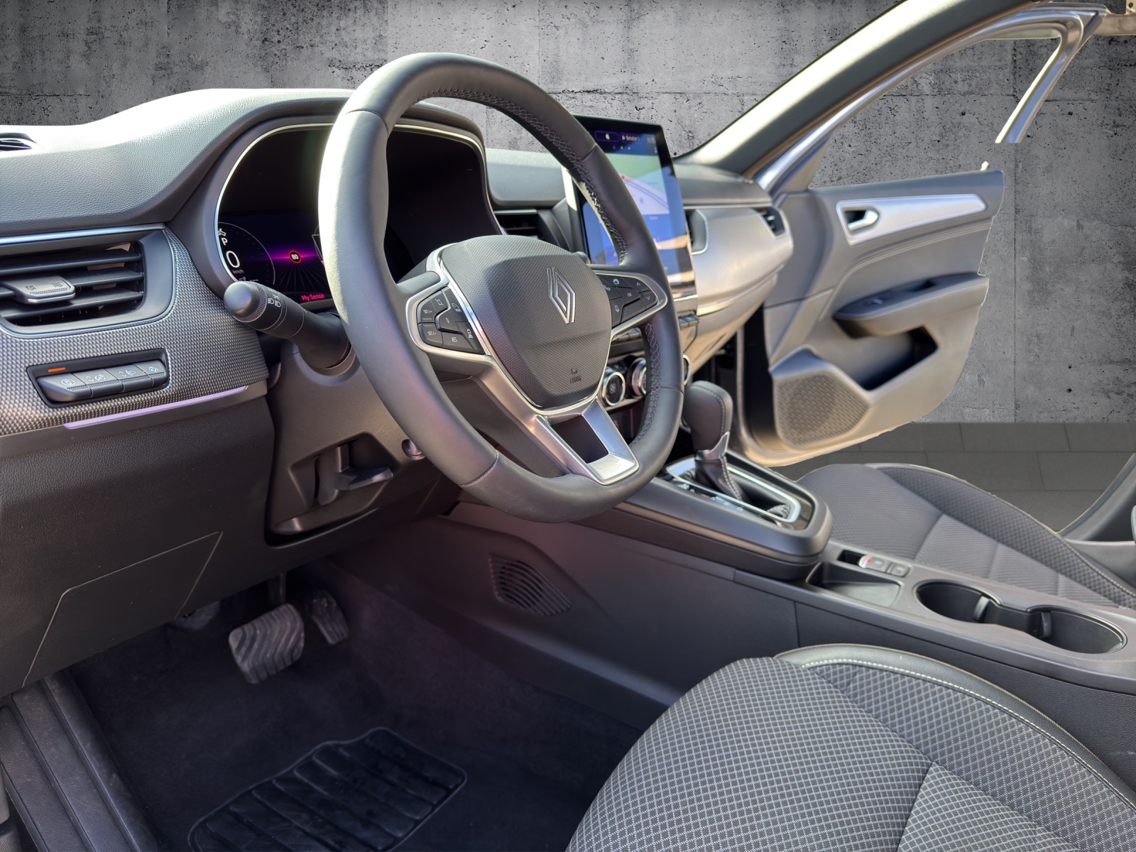 RENAULT Arkana 1.3 TCe Techno EDC-showroom-element-3