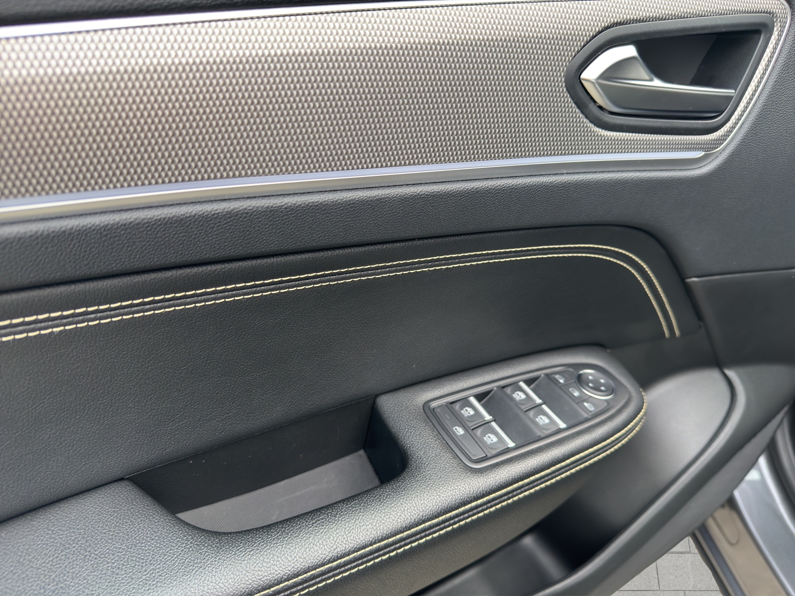 RENAULT Arkana 1.3 TCe Techno EDC-image-9