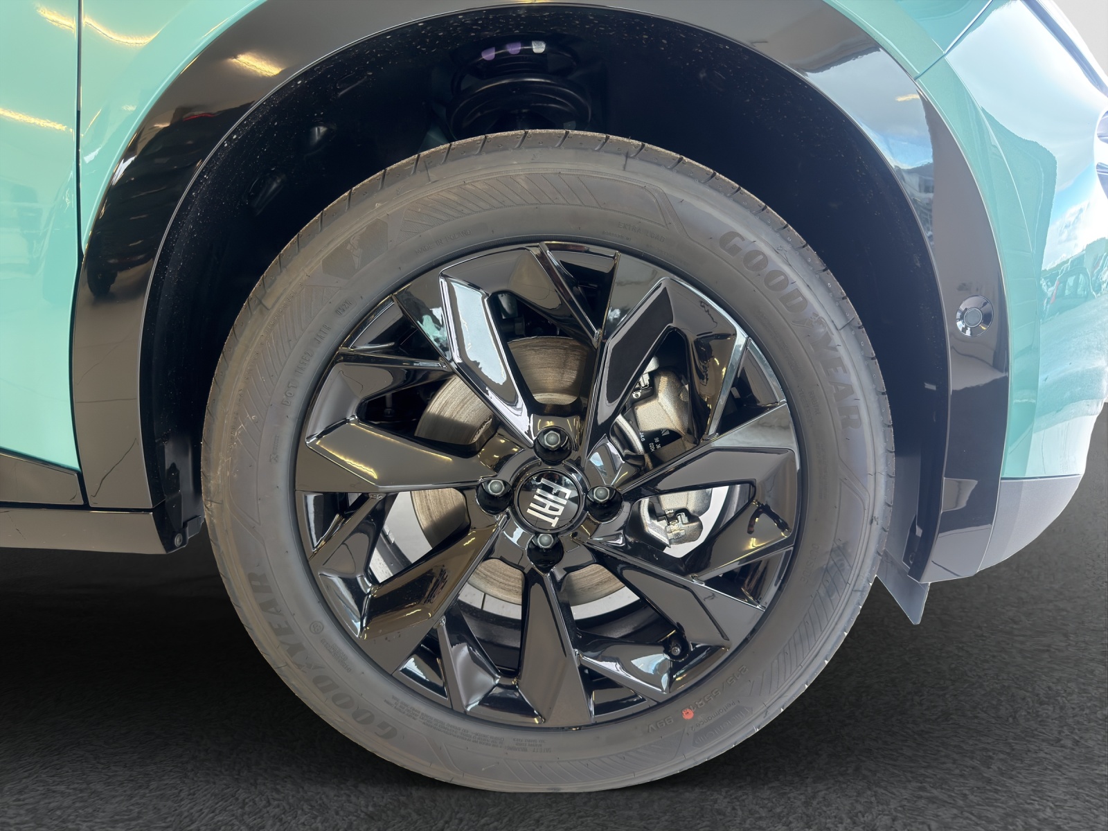 FIAT 600 1.2 Hybrid 145 Sport-image-12