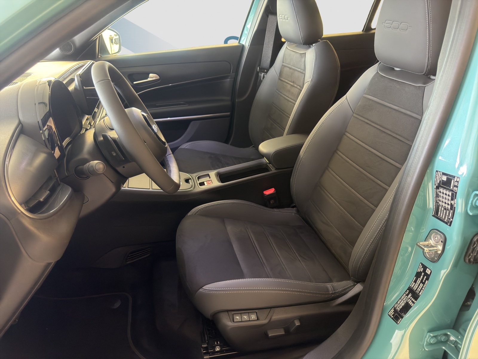 FIAT 600 1.2 Hybrid 145 Sport-image-8