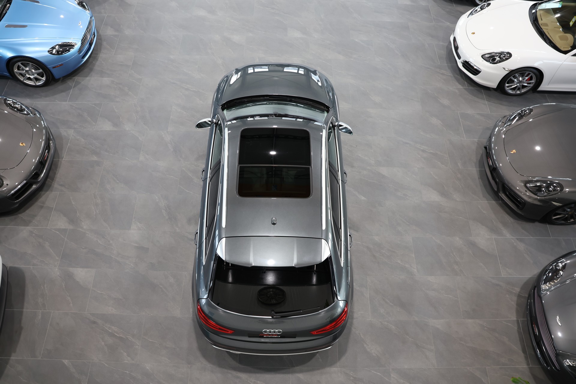 AUDI RS Q3 2.5 TFSI quattro S-tronic-image-7